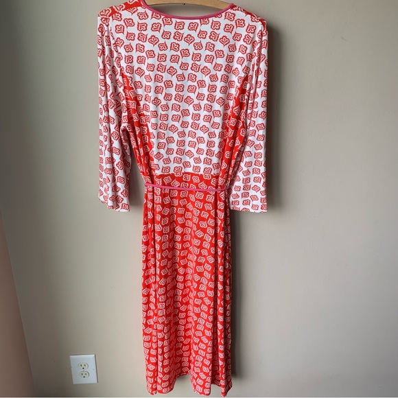 Boden Falling petals jersey midi dress - Picture 4 of 10